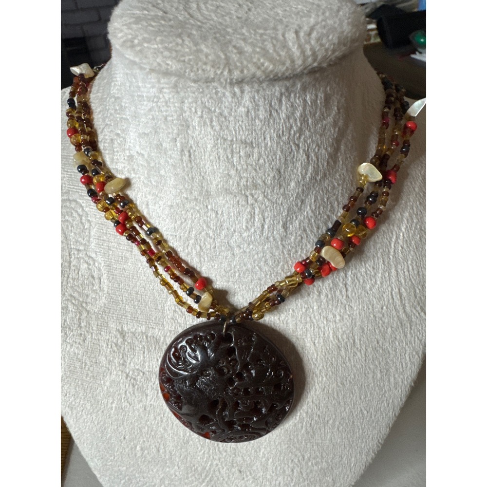 Multi-Strand Beaded Necklace Carved Cinnabar Style Pendant Red‎ Amber Shell 20in